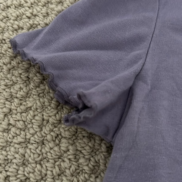 Purple Ruffled Trim Crop Top - Picture 4 of 5